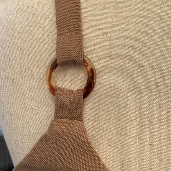 TopShop Women's Top‎ Size 6 Tank Tan Lucite Tortoise Ring Embellished V-Neck EUC - Picture 3 of 9